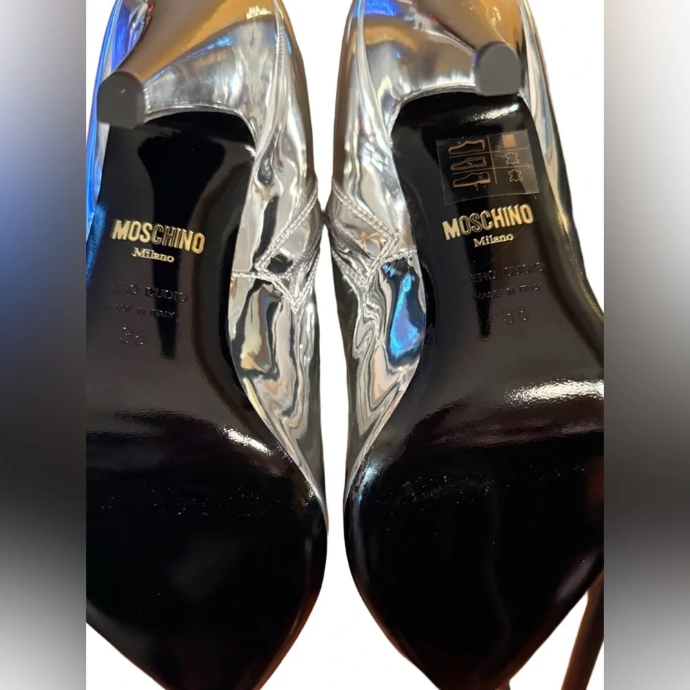 Moschino NWT Sz 38 Vero Cucio Silver Metallic Knee-High Stiletto Boots (SH292) - Picture 10 of 15